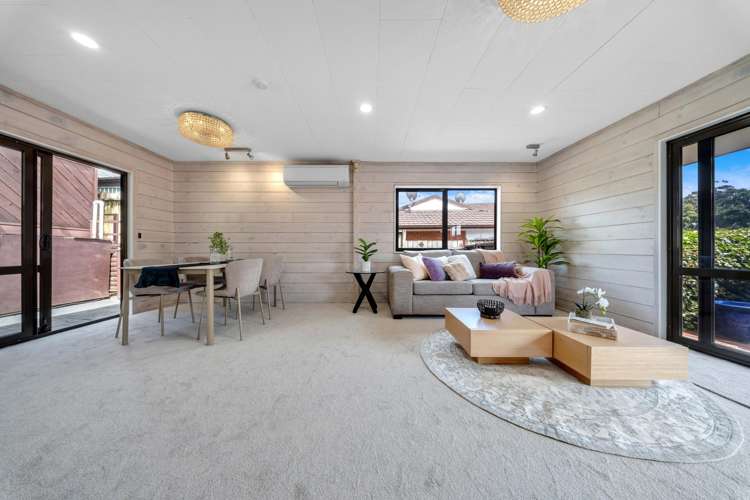 56 & 56A Glennandrew Drive_3