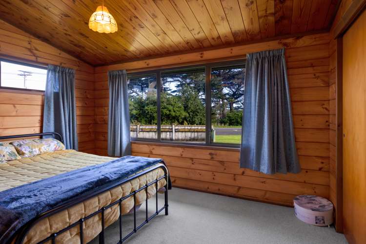 1 Domett Street Opunake_10