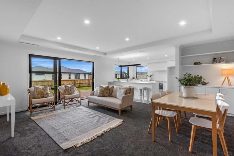 53 Suffolk Drive_1