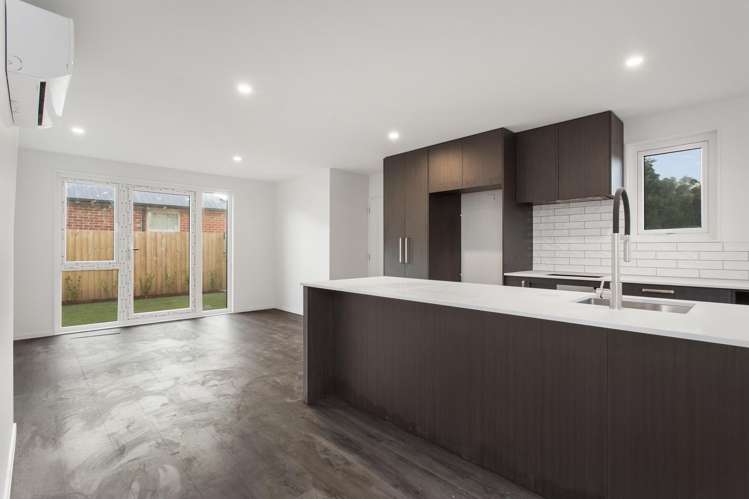 1/37 Evesham Crescent_2