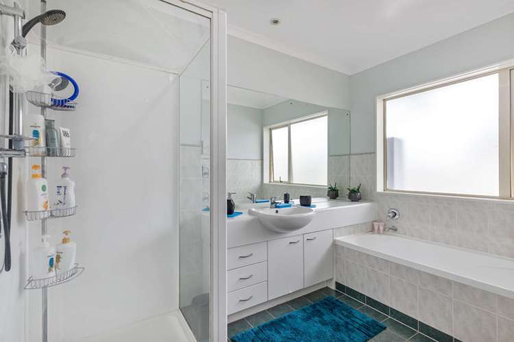 1 Gairloch Place Wattle Downs_11