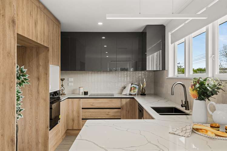30 Sylvan Crescent Te Atatu South_6