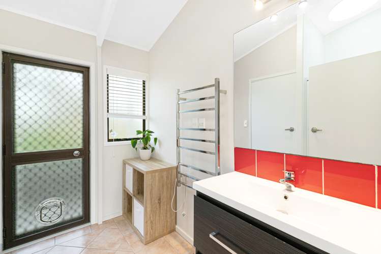 18a Alberta Street Point Chevalier_12