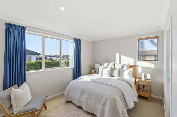 25 Applefield Court Northwood_13