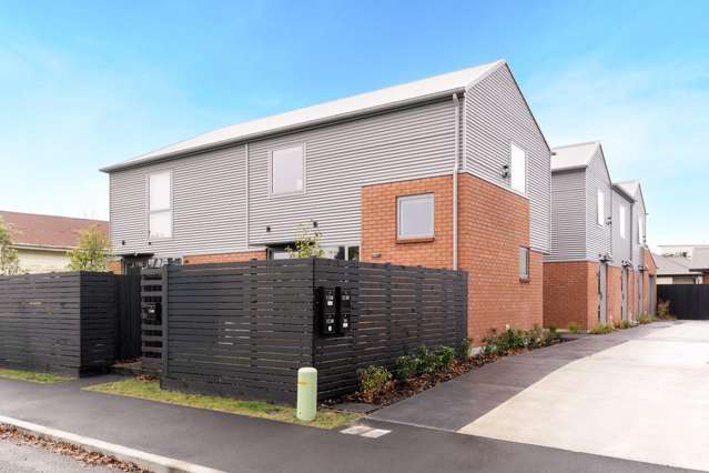 Unit 1/60 Grafton Street Waltham_1