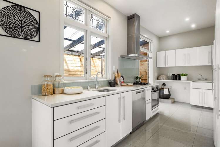 72 Eversleigh Road Belmont_7