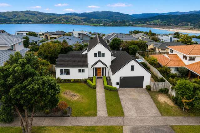 41 Joseph Banks Drive Whitby_2
