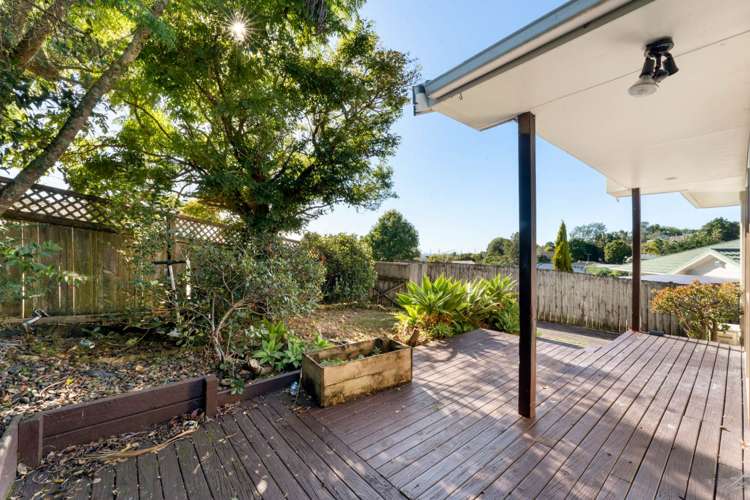 25 Loughanure Place Massey_16