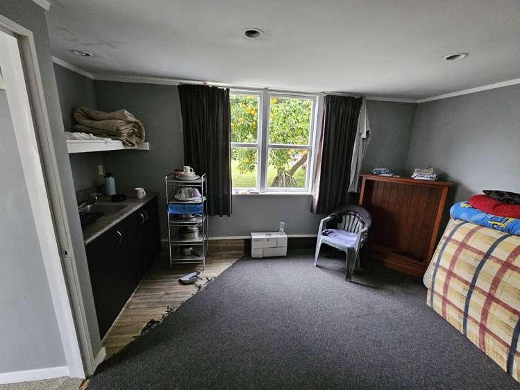 1217 Willowpark Road North Mayfair_10