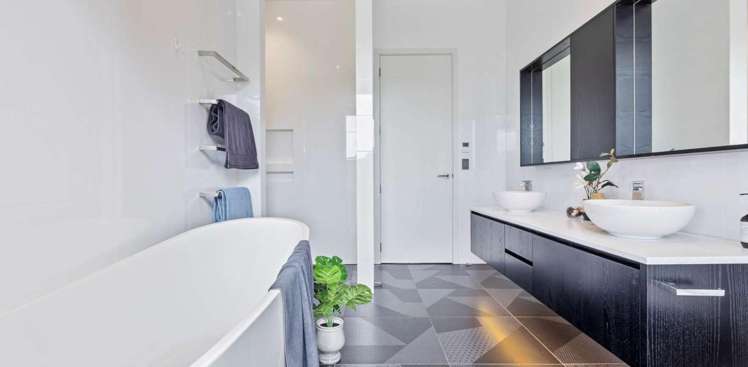 14 Stevensons Cres 10863_13