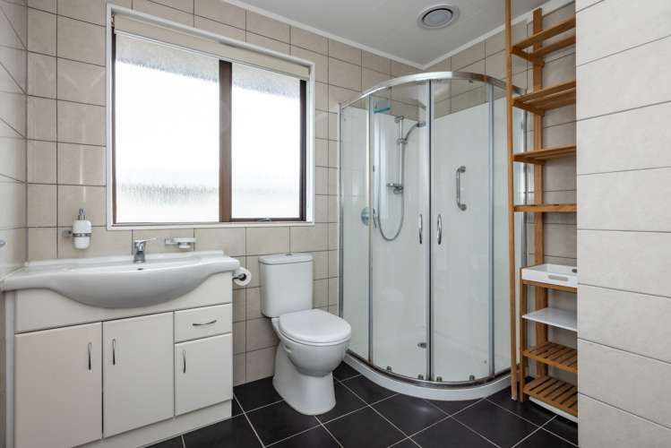 1/145 Gloucester Street Taradale_13