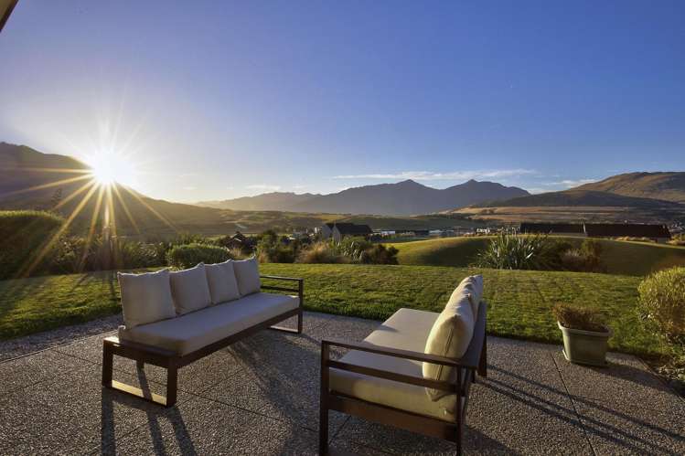 3 Pioneer Court Jacks Point_23