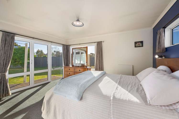 26 Newbourne Crescent Redwoodtown_7