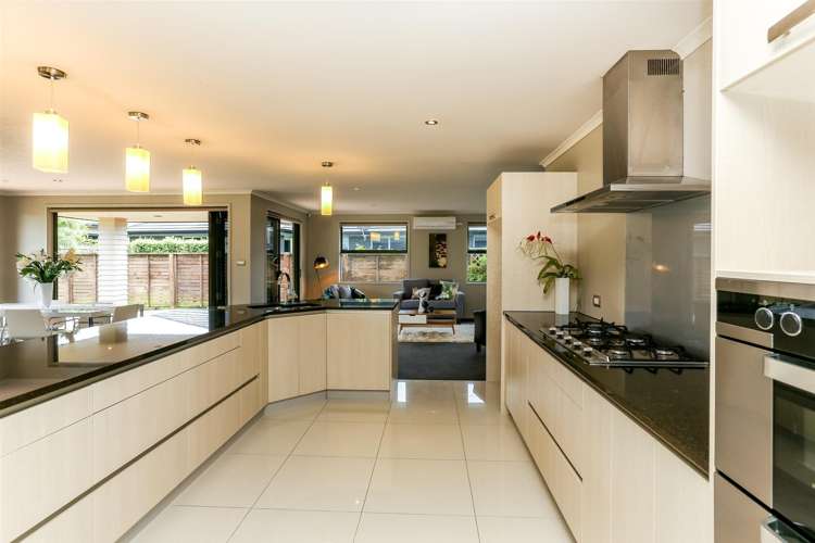 9 Saint Andrews Parkway Waiwhakaiho_9