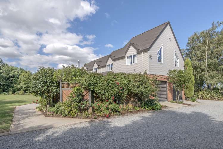 28 Thomsons Road Burnham_15