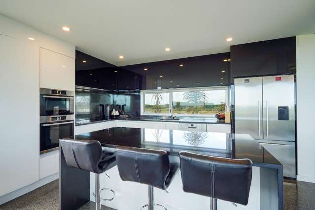 89 Sunrise Drive Seaward Bush_1