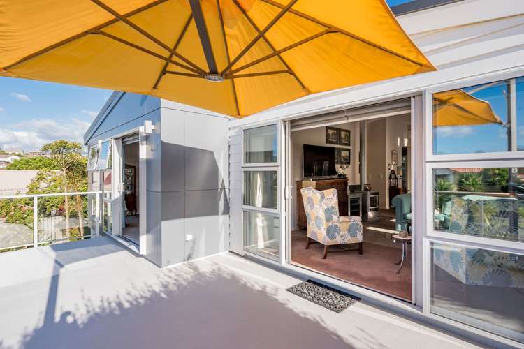 8 Barrett Drive Waikanae Beach_14