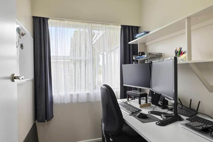 8 Hillcrest Street Glen Avon_14