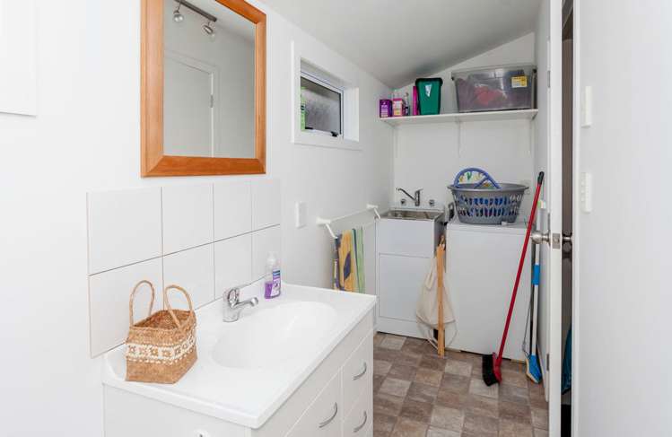 207b Linton Crescent Whangamata_16