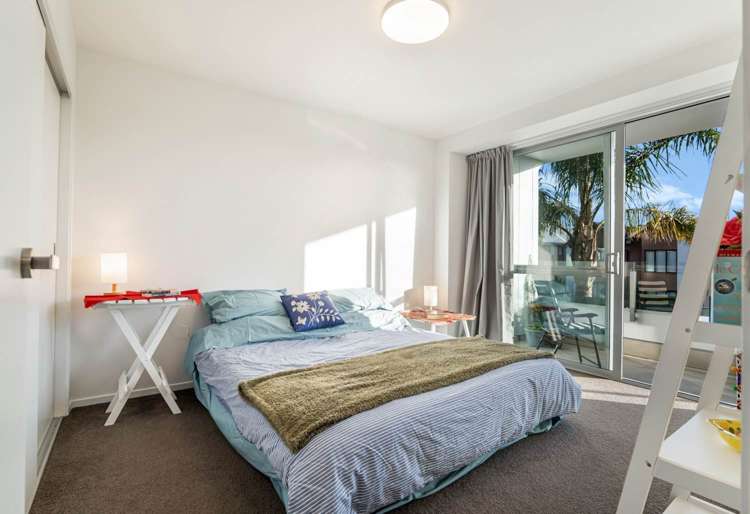109/17 Link Crescent Stanmore Bay_4