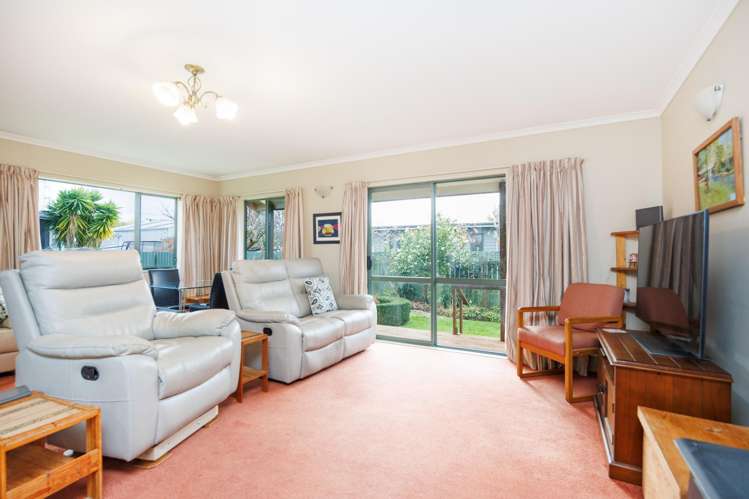 14 Douglas Square_4