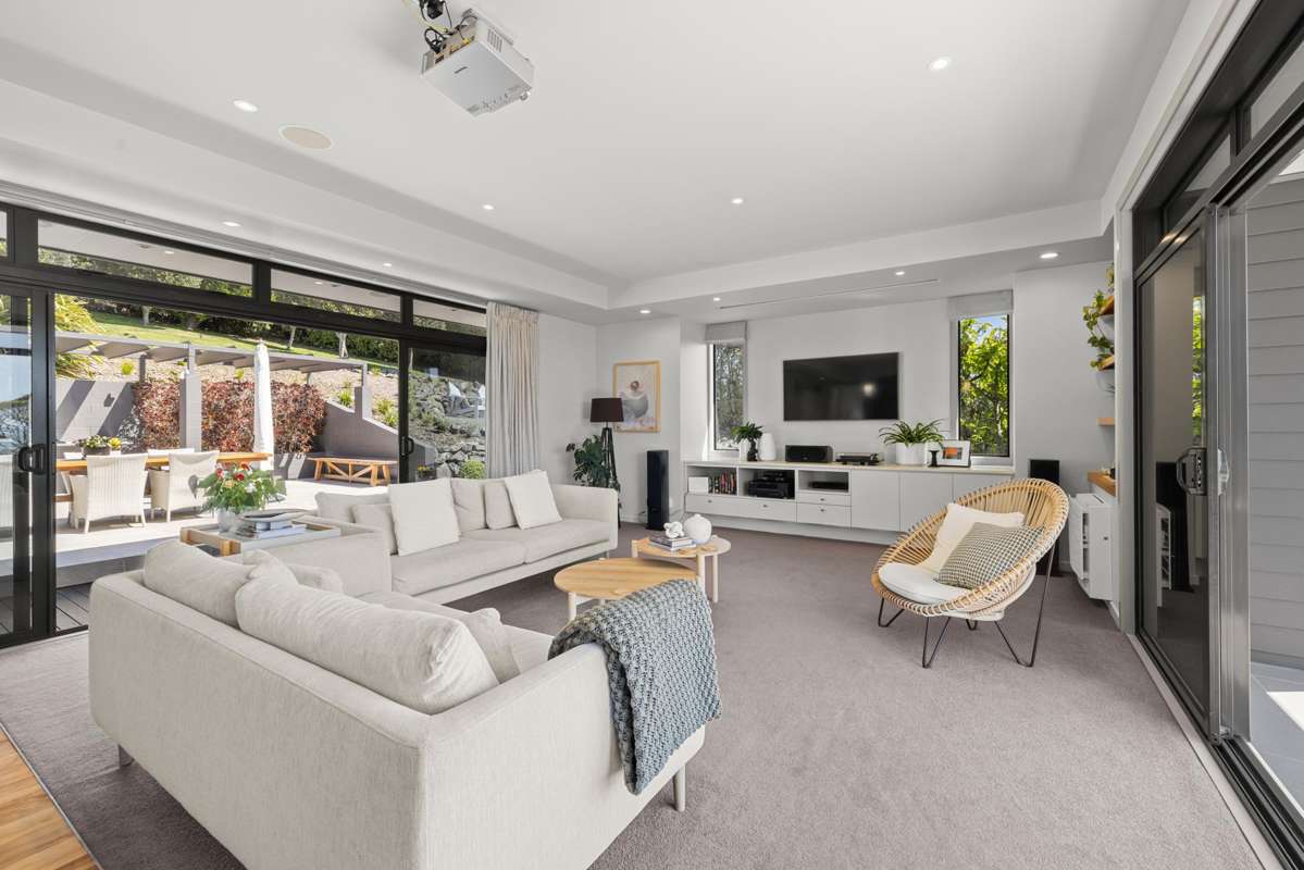 151 Moncks Spur Road_1