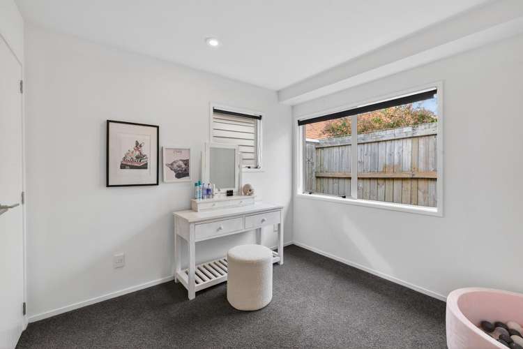 5A Simmonds Grove Greerton_17