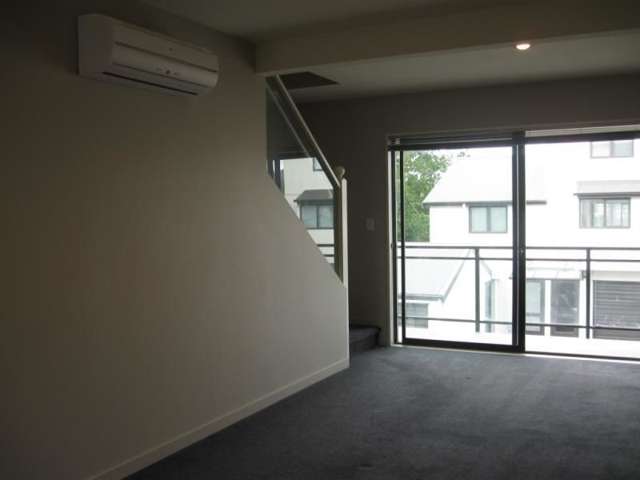 2/28 Southampton Street Sydenham_3