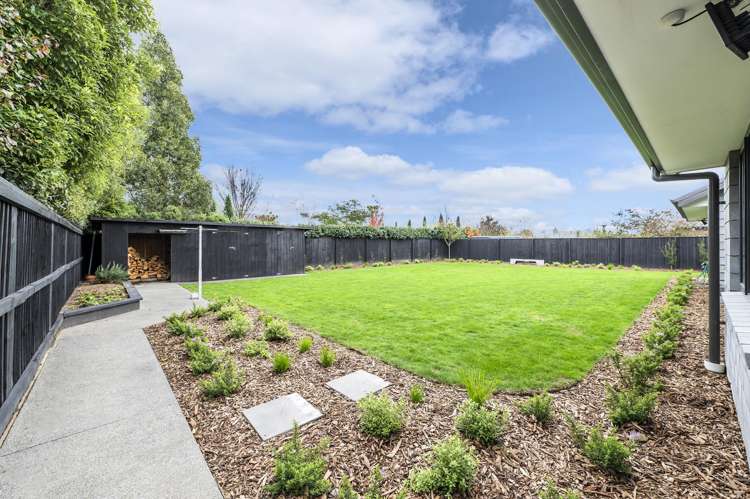 5 Simms Lane West Melton_17