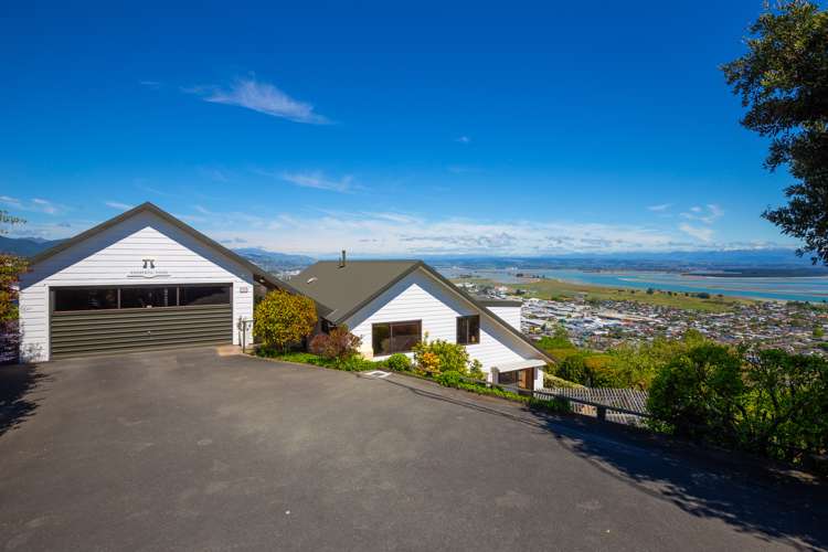 332 Princes Drive Britannia Heights_31