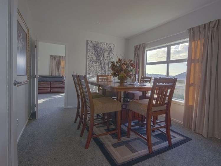 17 John Burke Drive Aotea_7