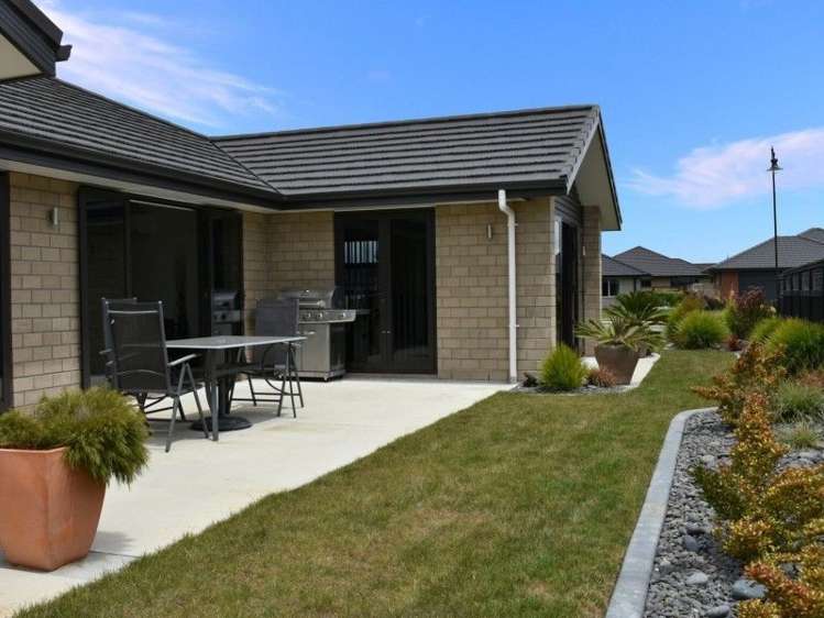 34 West Thompson Street Leamington_19