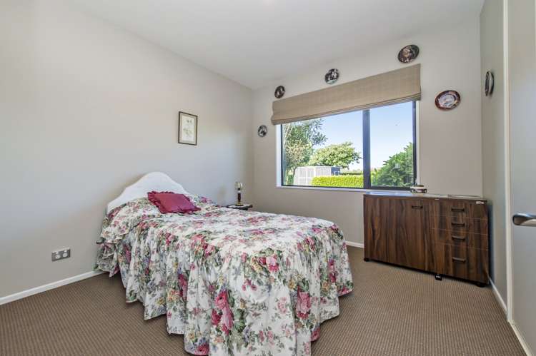 76 Stott Drive Darfield_21