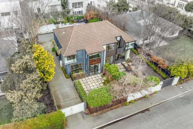 Neighbours get more than $1.7m for their quake-damaged homes after joining forces