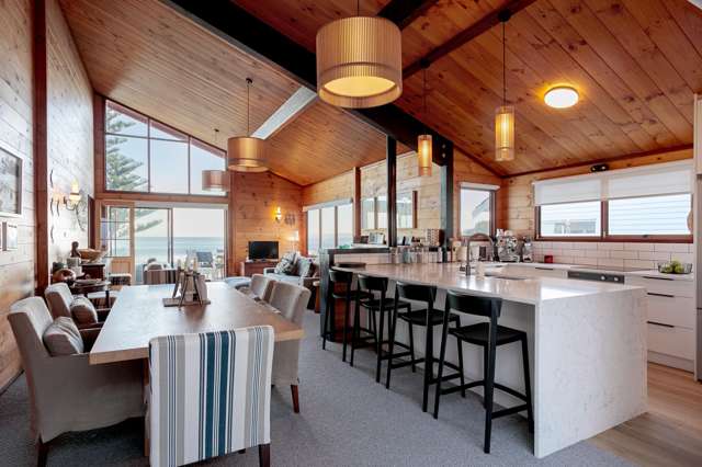 6 Makorori Beach Road Makorori_2