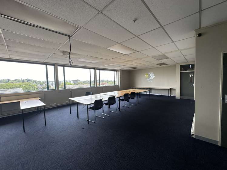 12-16 Gordon Road Otahuhu_18