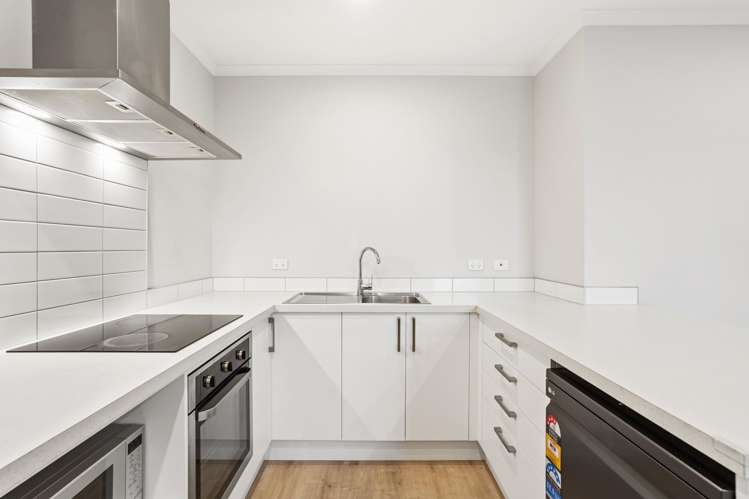 1/71 Hobsonville Point Road Hobsonville_5