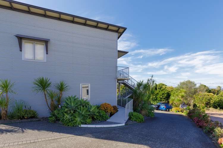 9/136 Ocean View Road Oneroa_11