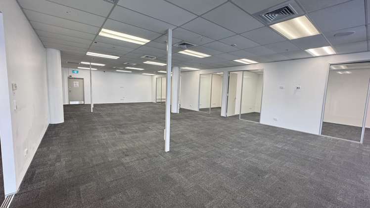 A/12 Osterley Way Manukau_18
