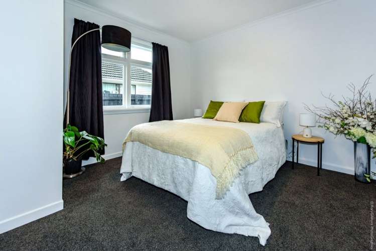 1/32 Downing Street Hoon Hay_19