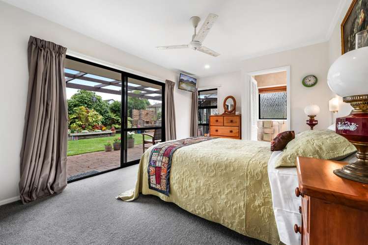 7 Majesty Place Half Moon Bay_11