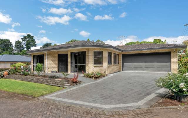 1 Garden Court (Pvt) Woodhill_1