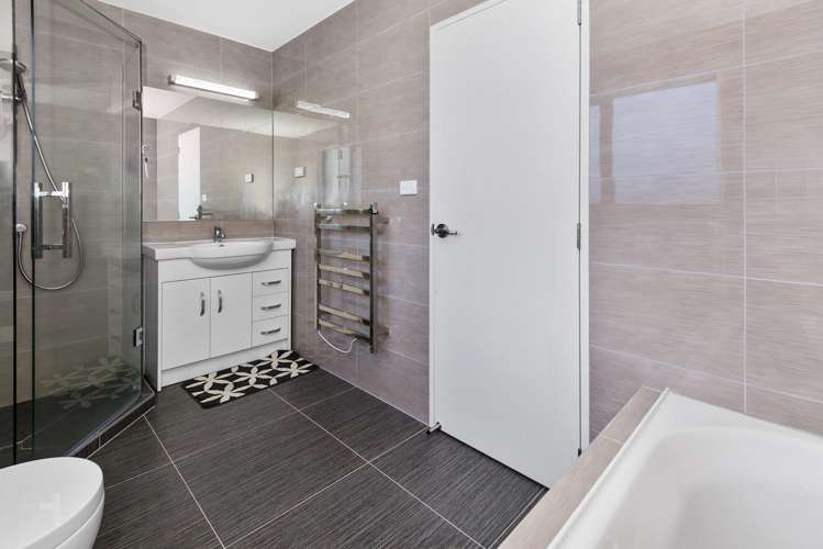 37a Beach Road Pahurehure_8