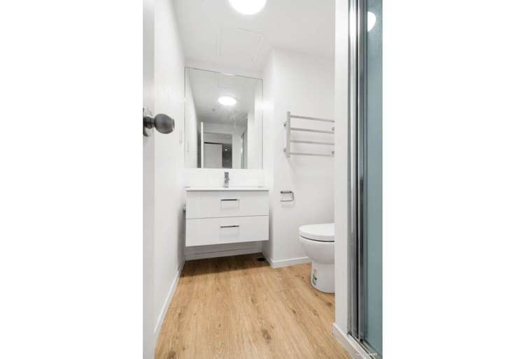 202/85 Wakefield Street City Centre_3