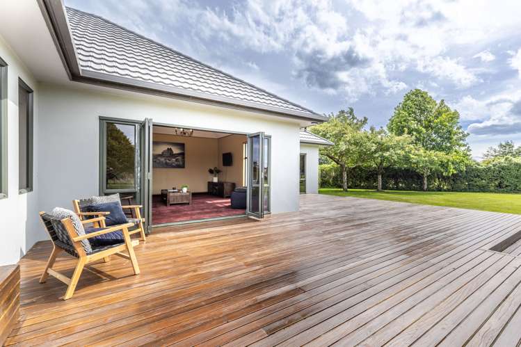 64 Winton Wreys Bush Highway Winton_2