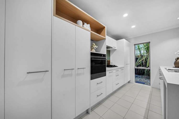13 Bridgefield Crescent Flat Bush_8