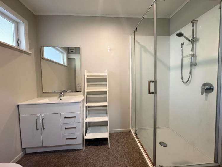 1/10 Trevethick Grove Woburn_5