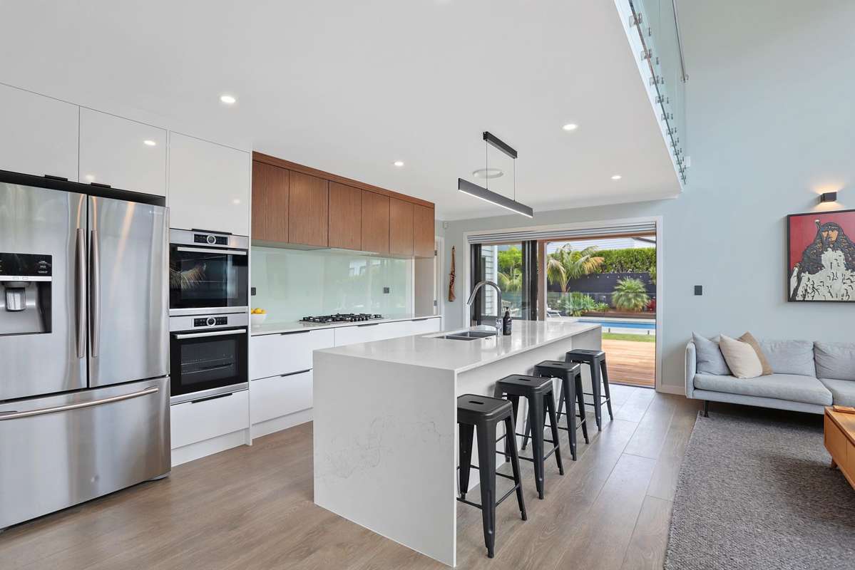 15 William Blake Way_1