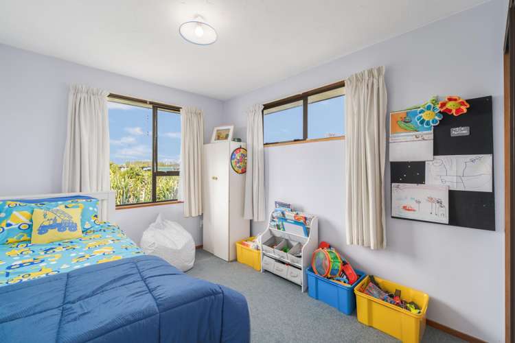 8 Langham Place Redwood_10