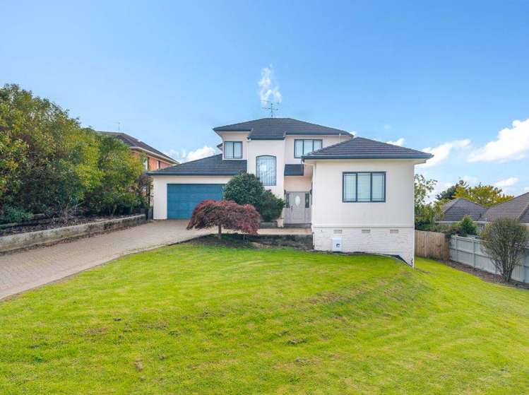 10 Beach Road Mellons Bay_13